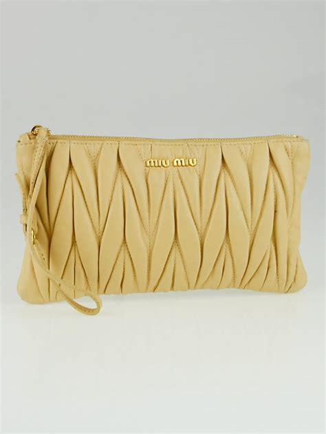 miu miu matelassé lambskin leather clutch